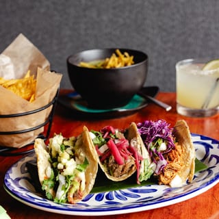 Maya de Pollo Taco